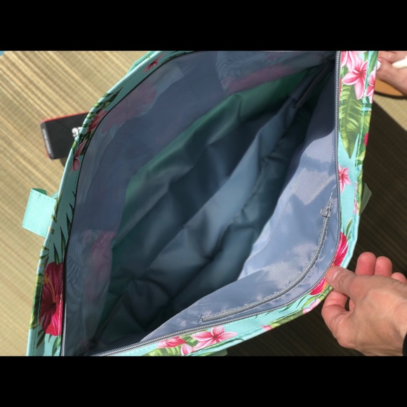 Large insulated Beach or Shopping Tote Bag - Picture 4 of 5